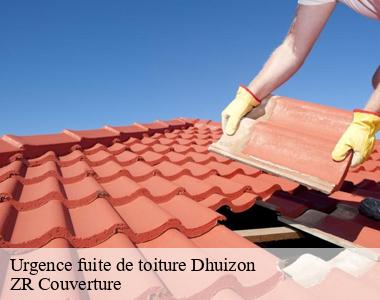 Cas de fuite de toiture : ZR Couverture propose le bâchage avant de procéder aux réparations proprement dites